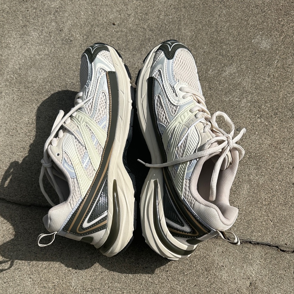 Women's Cream and Green Sneakers - Picture 9 of 13